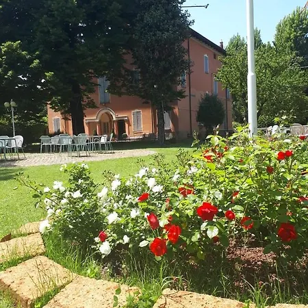 Mery Bistrot In Bisbini Отель *