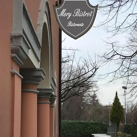 Hotel Mery Bistrot In Bisbini
